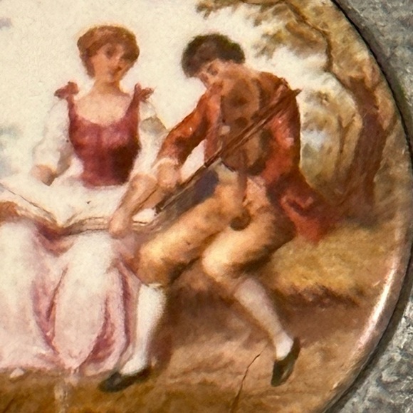 ANTIQUE VASELINE URANIUM GLASS powder puff bowl inside a tin lidded container - Picture 7 of 16